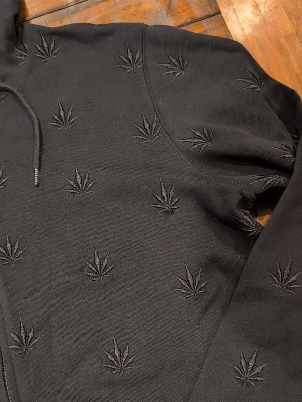 Medmen Embroidered Hemp Leaf Full Zip Hoodie - Picture 2 of 5